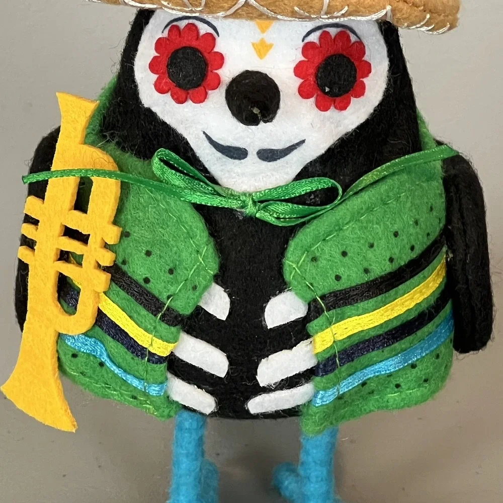 2017 Target Spritz Felt Bird Trompetista Day of the Dead Halloween Trumpet Bird